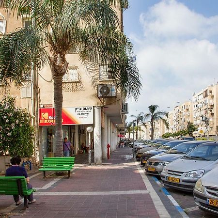 Apartments4You Dinara Bat Yam Exterior photo