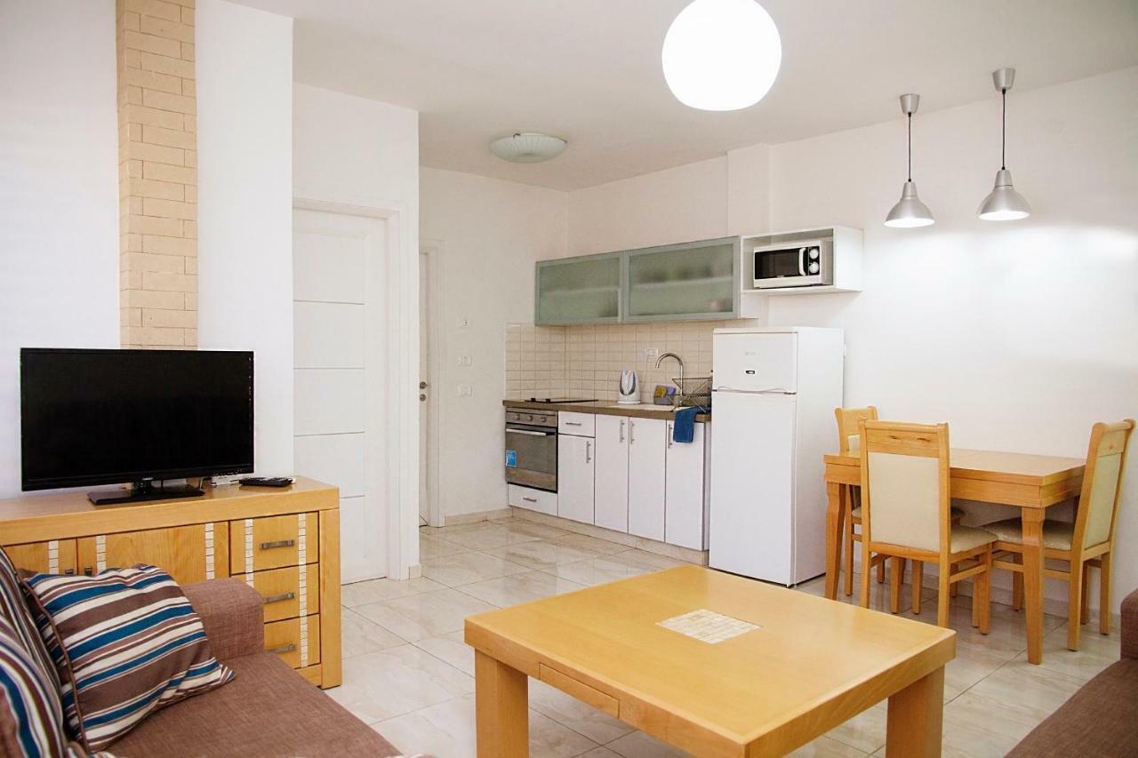 Apartments4You Dinara Bat Yam Exterior photo