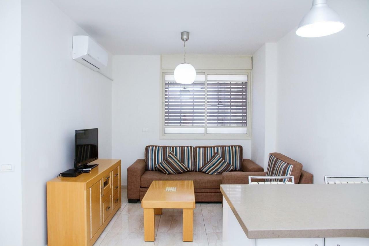 Apartments4You Dinara Bat Yam Exterior photo